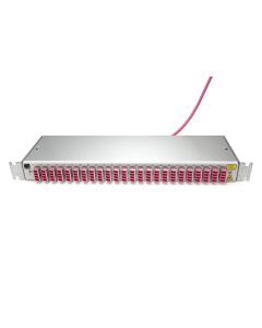 Valmiskaapelipaneeli 96 OM4 LC/UPC-LC/UPC pölysuojatut adapterit